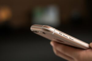 Il tuo iPhone 16 si riavvia in continuazione? Non ti preoccupare Apple sta ricorrendo ai ripari